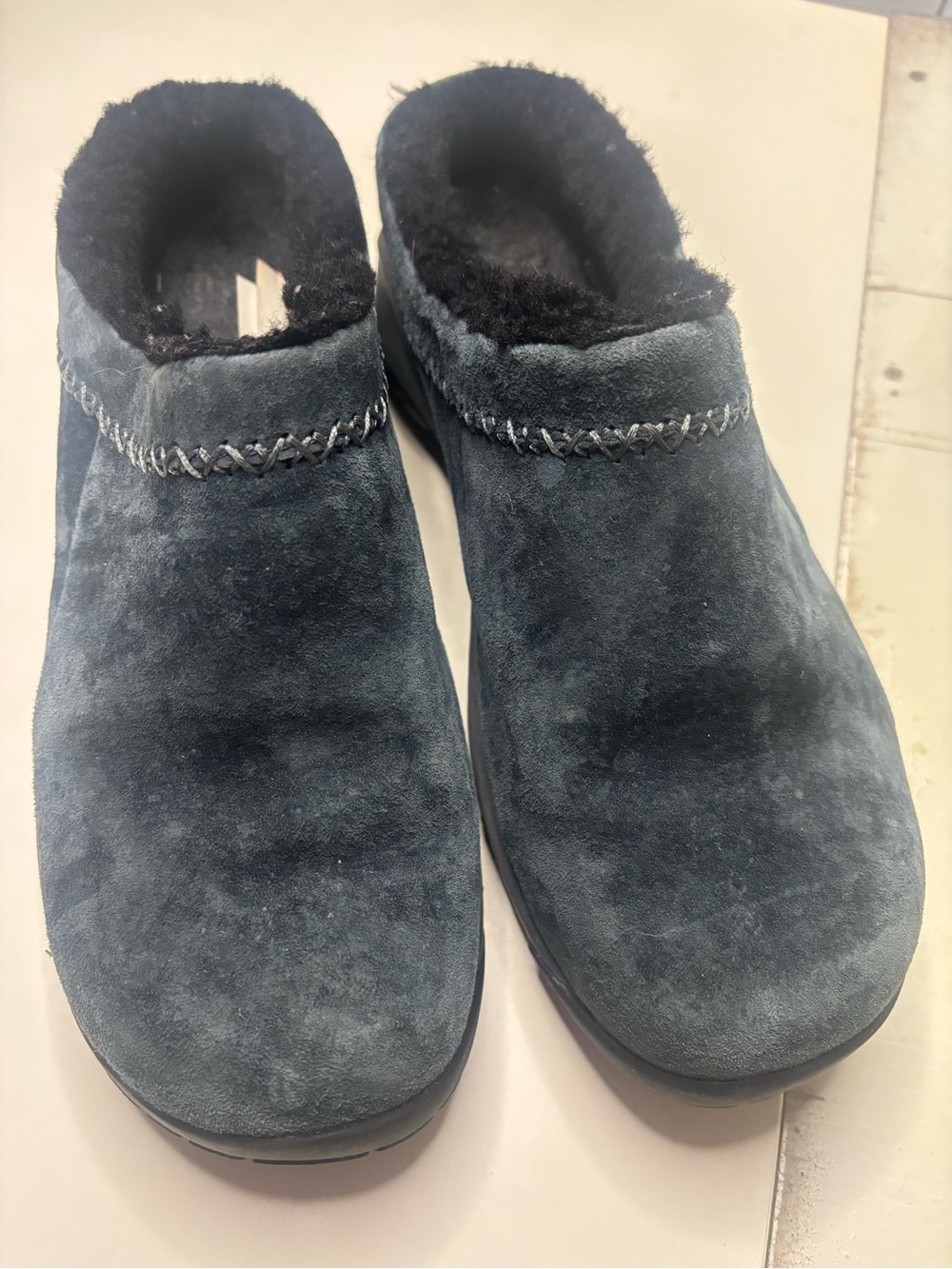 Merrell Womens Encore Ice Suede Clogs Slippers Shoes Faux Fur Lined Size 7 Black
